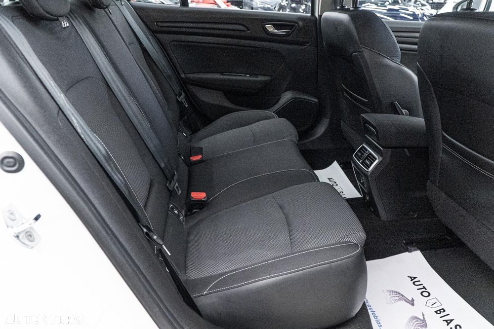 Renault Megane TCe GPF Intens - 8