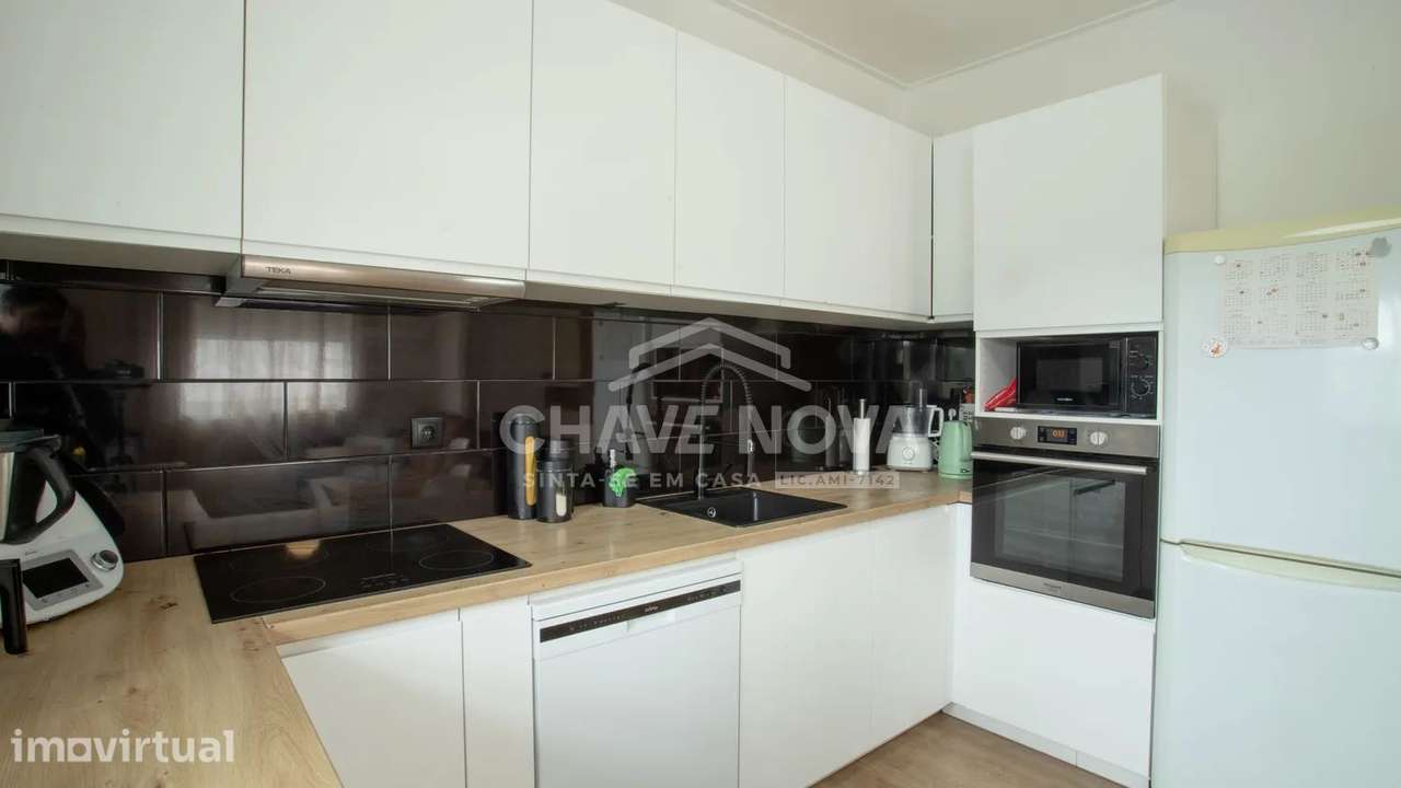 Andar de Moradia T3 em Rio Tinto | 102 m² | 3 FRENTES - BOX - Grande imagem: 2/37
