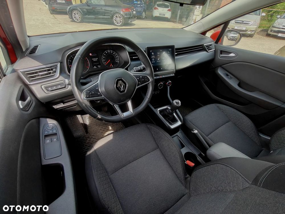 Renault Clio - 8