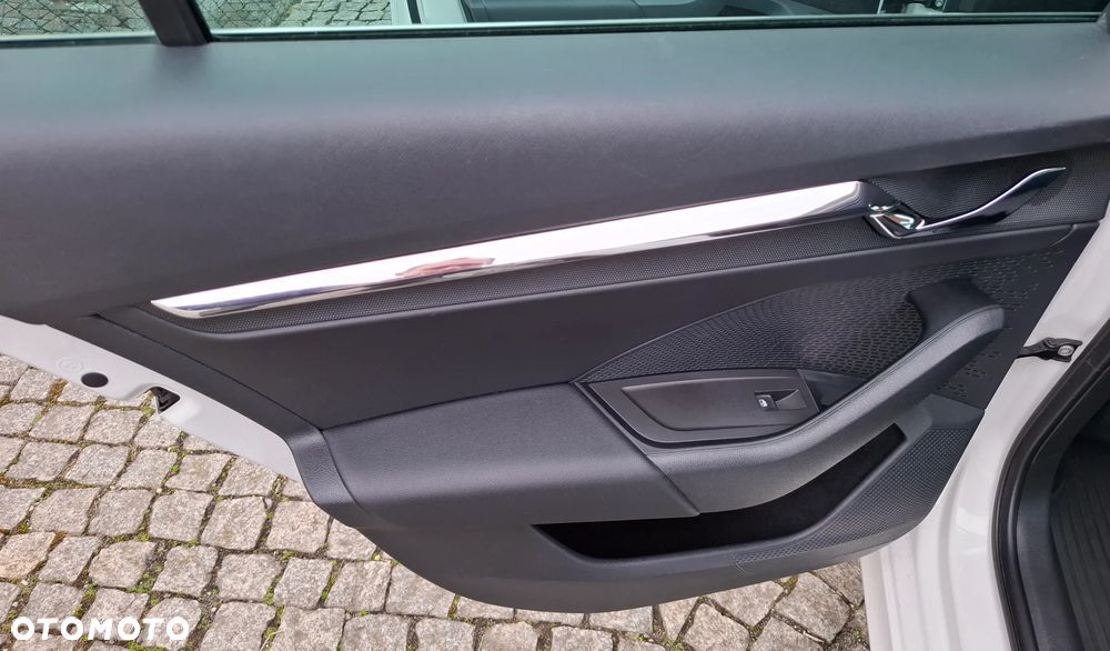 Skoda Octavia 1.5 TSI ACT Style - 39