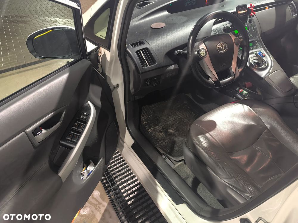 Toyota Prius 2011 photo 5