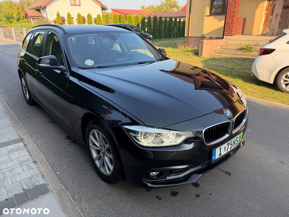 BMW Seria 3 320d Luxury Line - 12