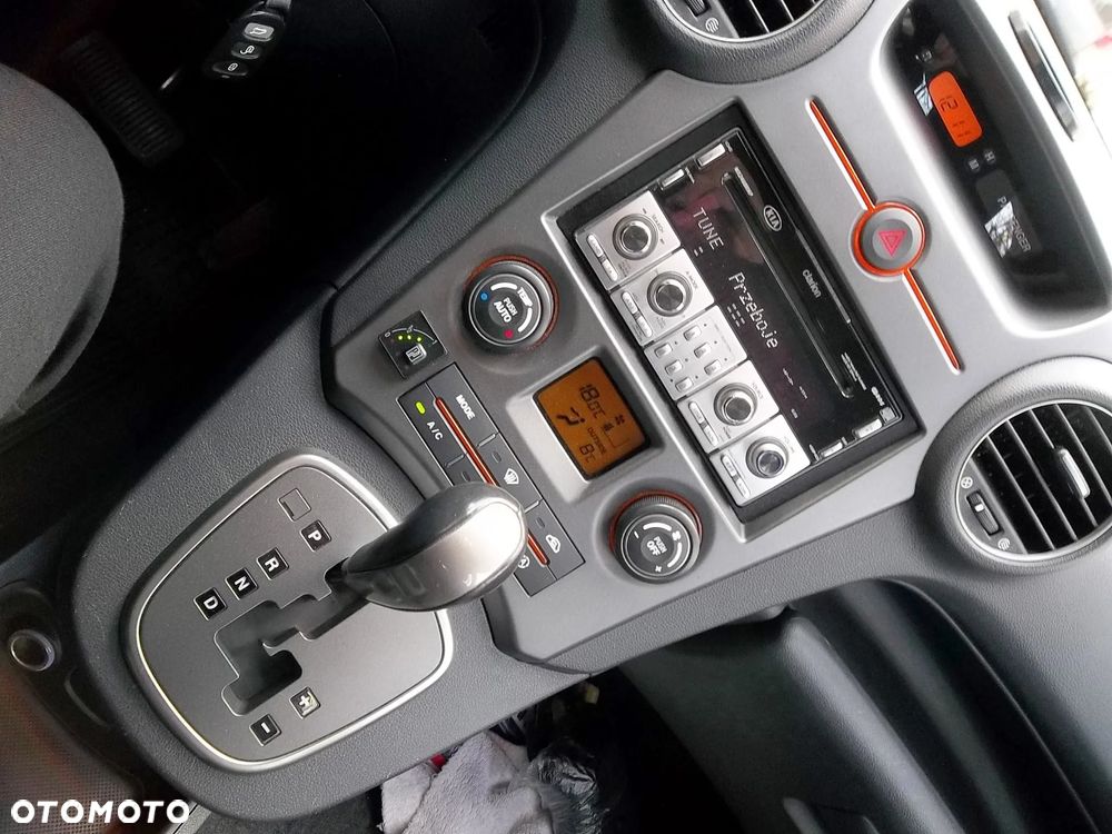 Kia Carens 2.0 CVVT Automatik EX Top - 16