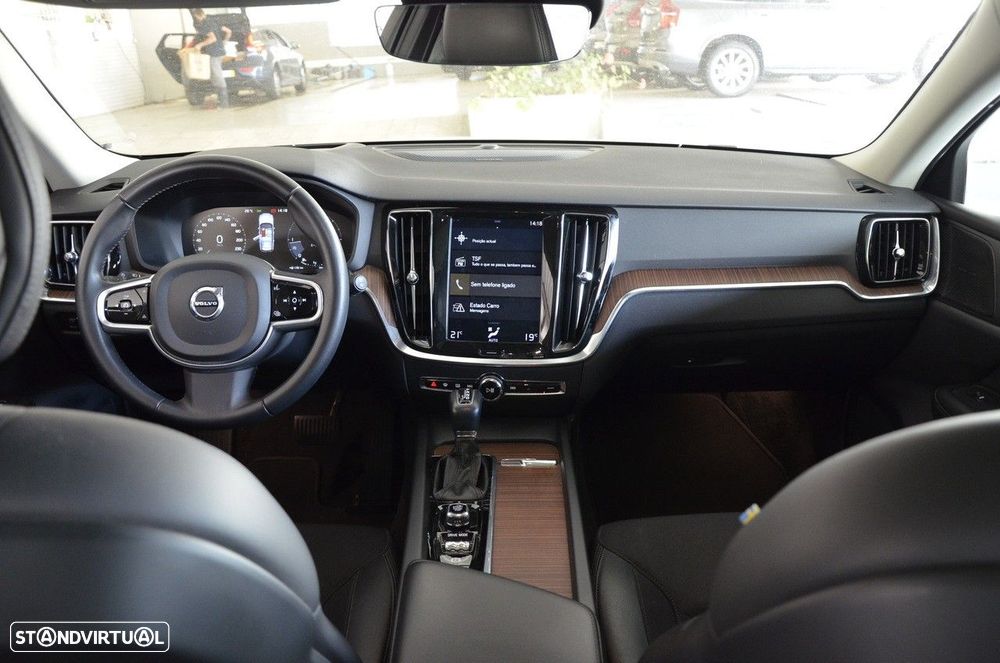 Volvo V60 Cross Country 2.0 D4 Geartronic - 19