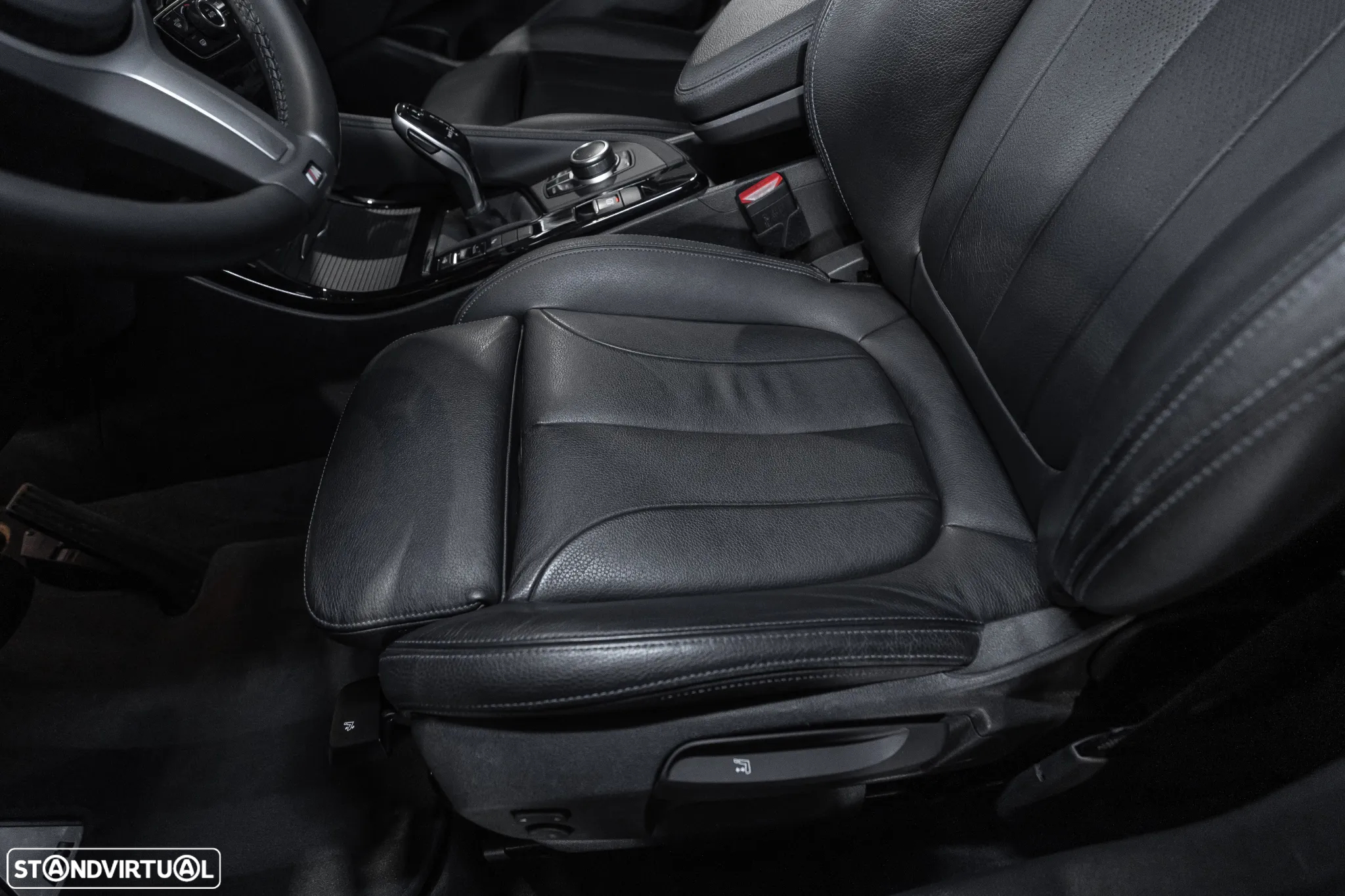BMW X2 18 i sDrive Auto Pack M - 28