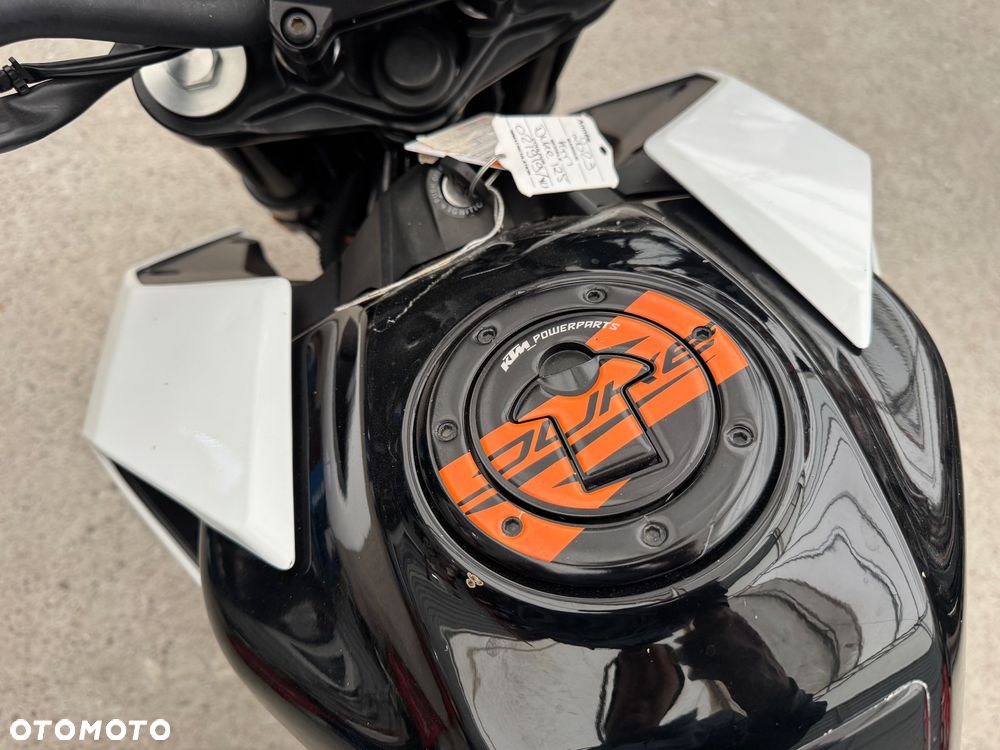 KTM Duke - 17