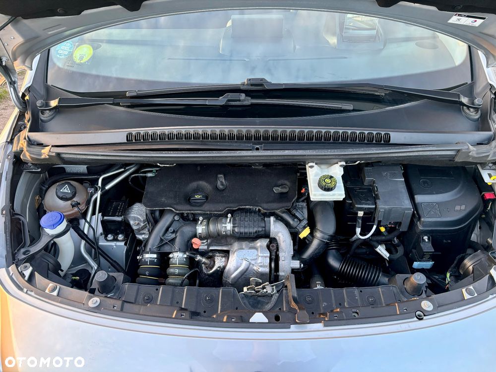 Peugeot 3008 HDi FAP 115 Allure - 21