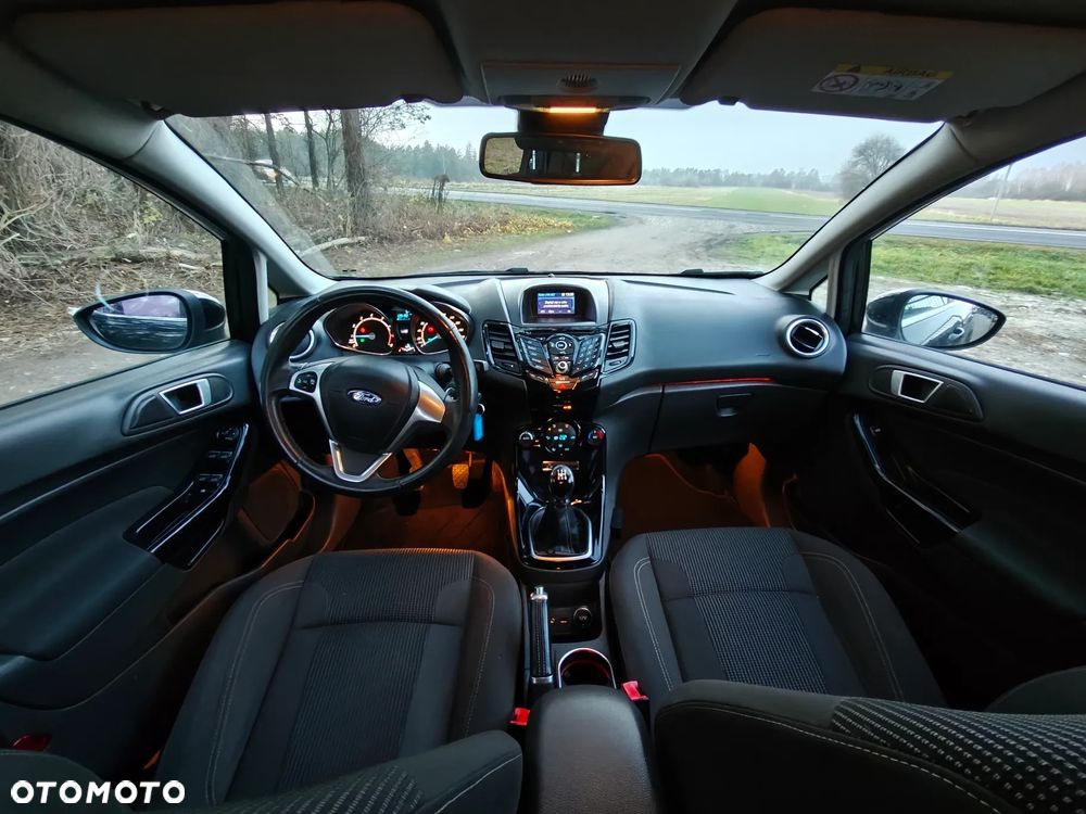 Ford Fiesta 1.0 EcoBoost S&S TITANIUM - 12