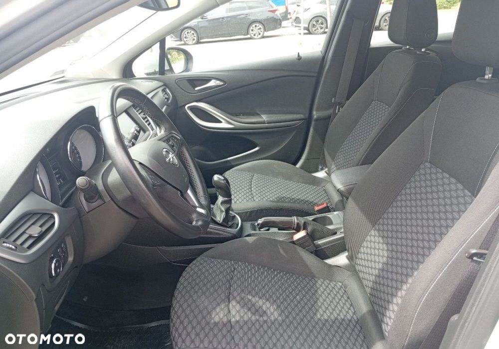 Opel Astra - 18