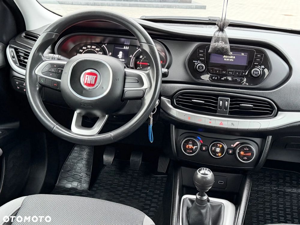 Fiat Tipo - 18