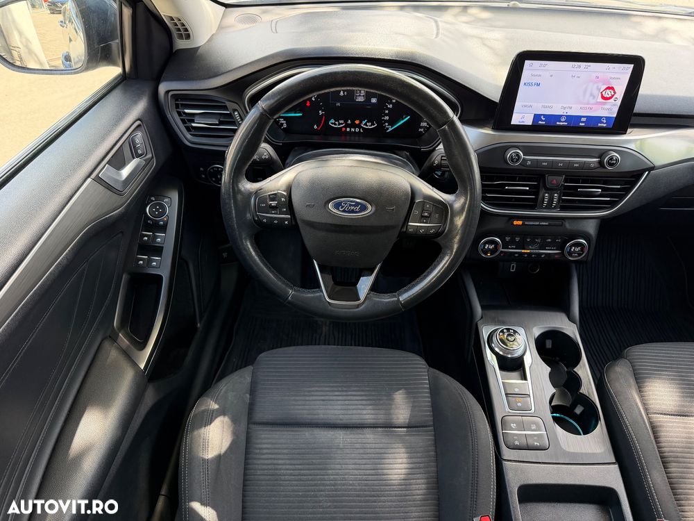 Ford Focus 1.5 TDCi Powershift Titanium - 11