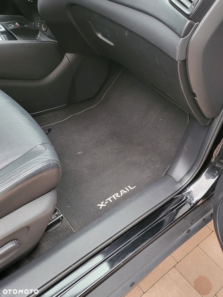Nissan X-Trail 2.0 dCi Tekna Xtronic 4WD - 26