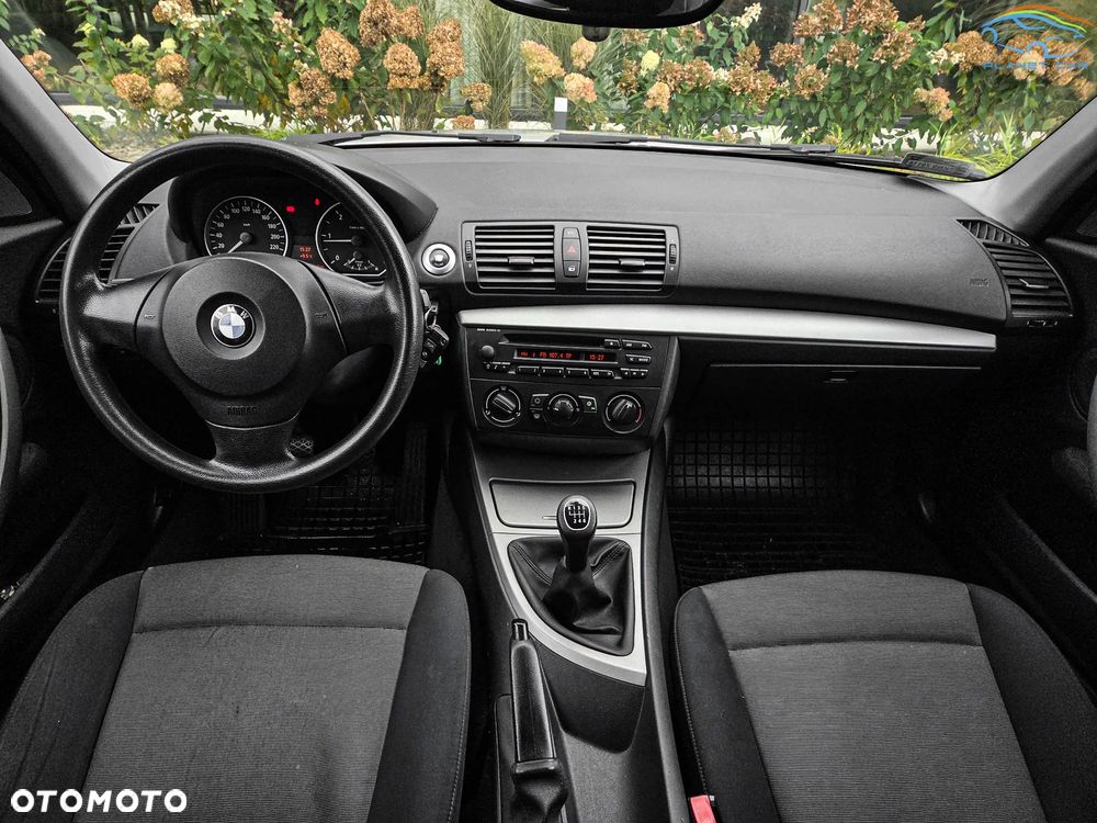 BMW Seria 1 118d - 19
