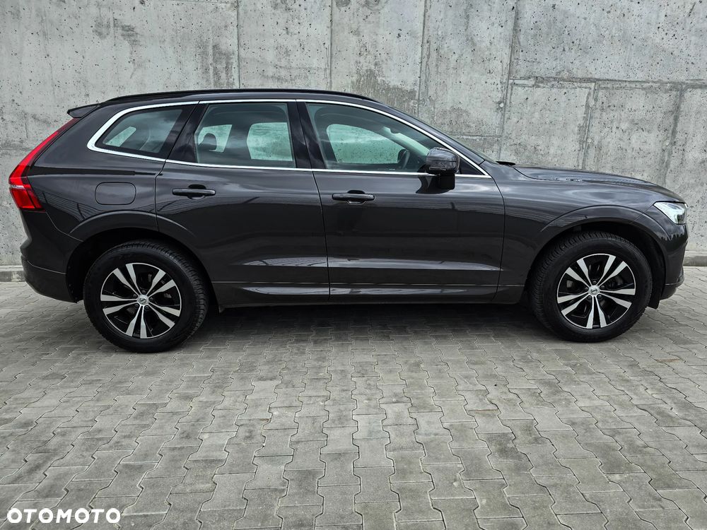 Volvo XC 60 B4 D Momentum Pro - 12