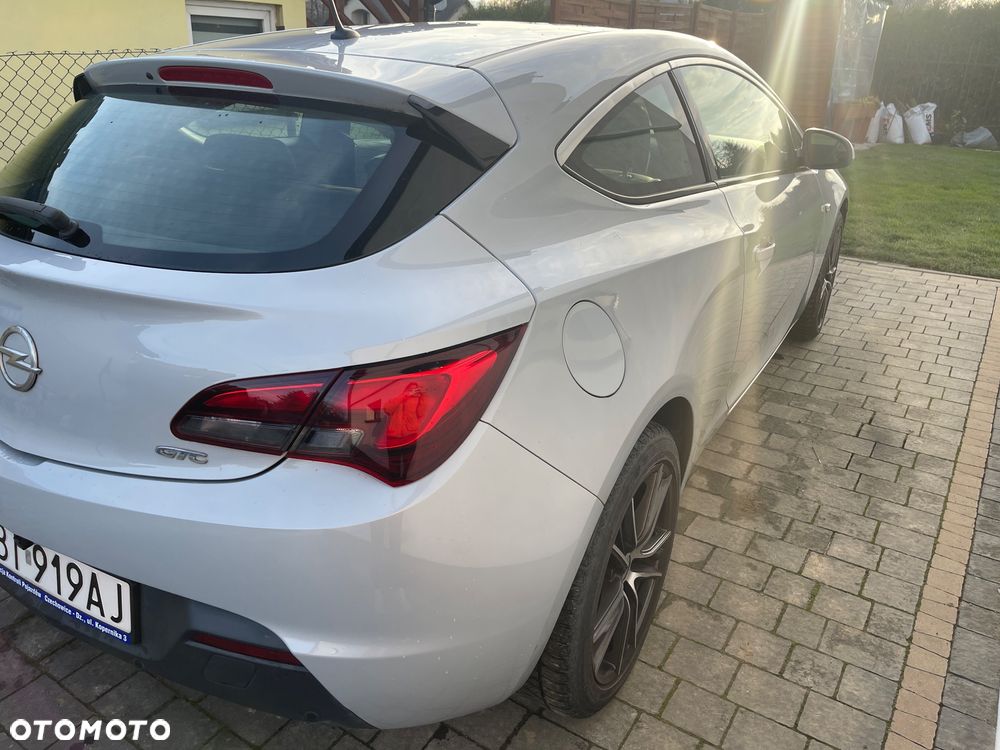 Opel Astra IV GTC 1.7 CDTI Sport S&S - 3