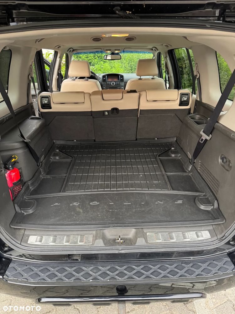 Nissan Pathfinder - 23