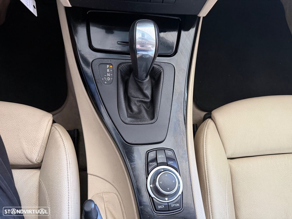BMW 320 d Coupe Auto - 13