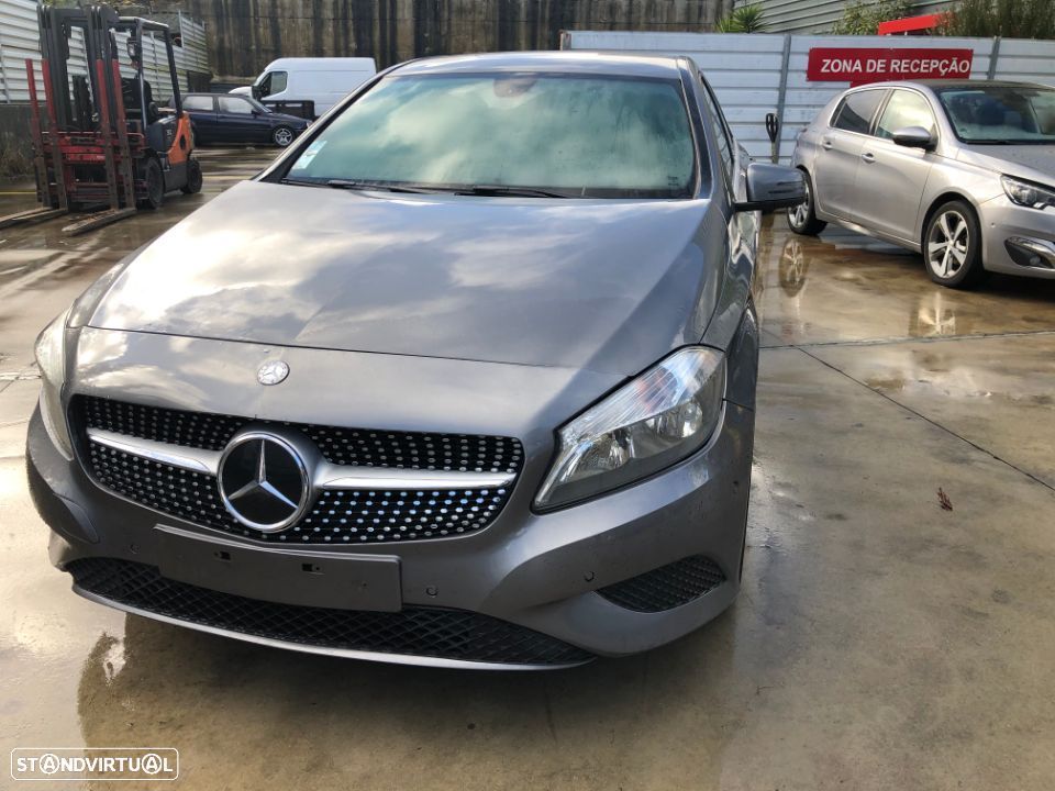 MERCEDES A 180 (W176) 1.6  122CV DE 2014 PARA PEÇAS - 1