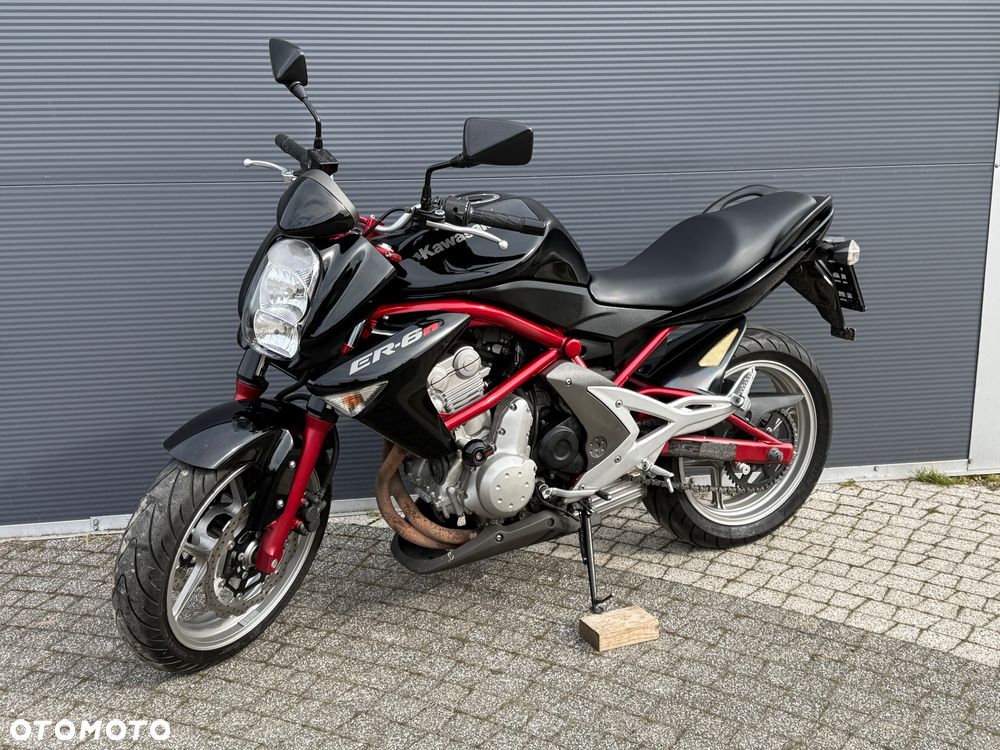 Kawasaki ER - 9