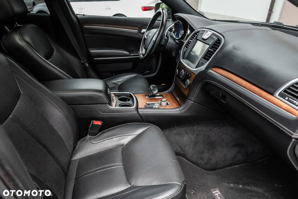 Lancia Thema 3.6 Executive AWD - 23