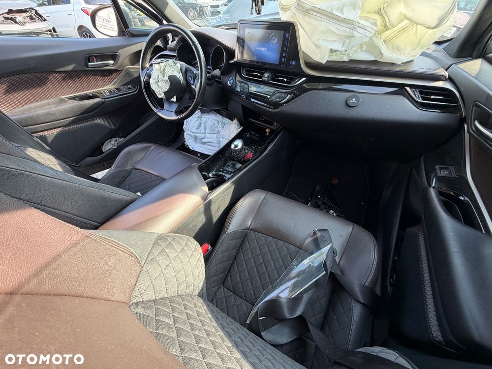 Toyota C-Hr 2018 photo 5