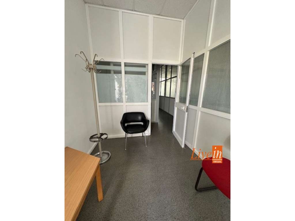 5 Escritórios no Centro de Mafra - Grande imagem: 2/11