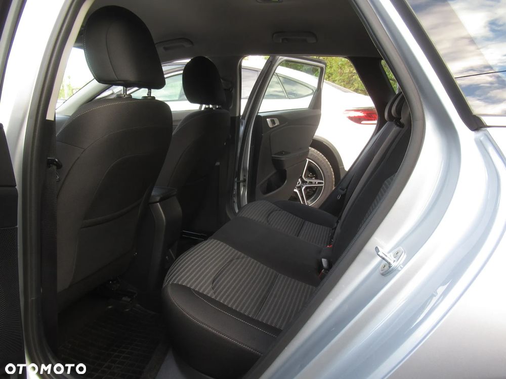 Kia Ceed 1.5 T-GDI M - 7
