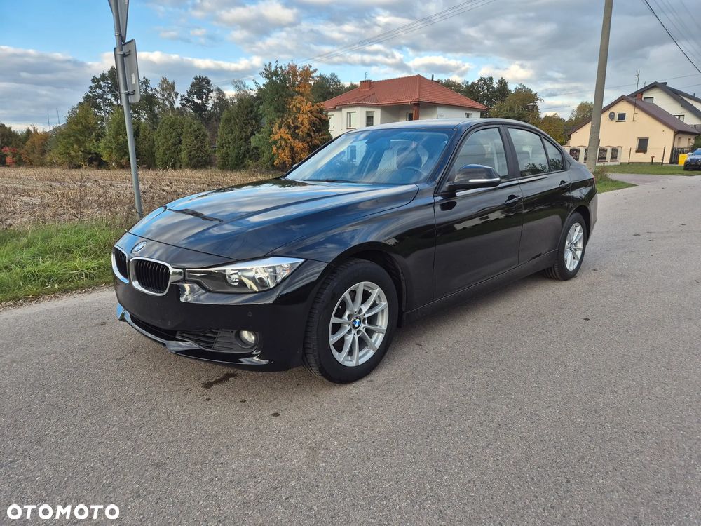 BMW Seria 3 320i - 1
