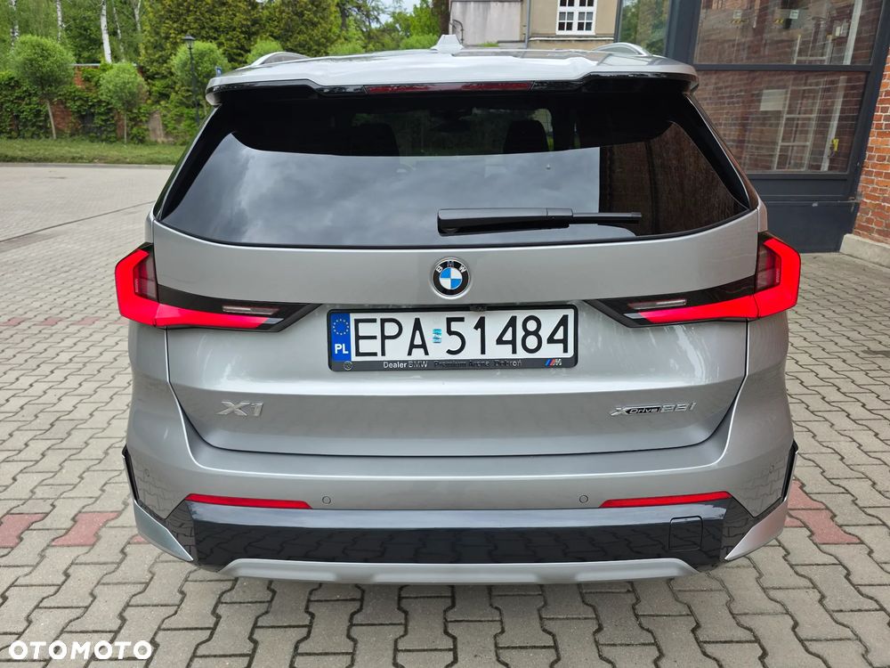 BMW X1 xDrive25i xLine - 15