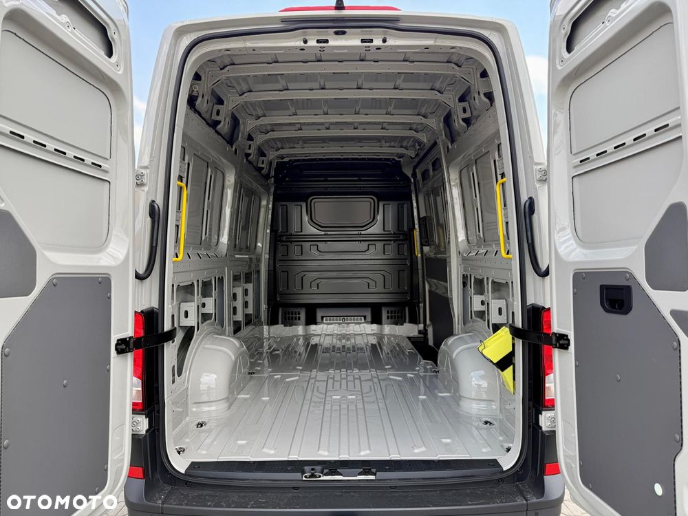 Volkswagen Crafter - 30