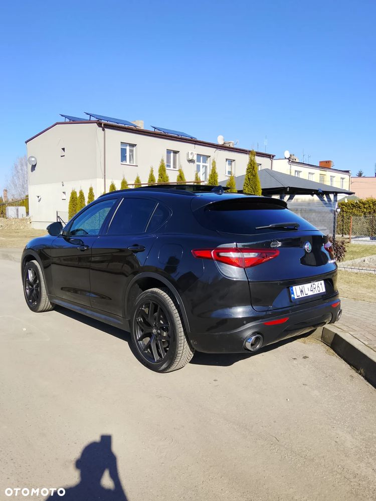 Alfa Romeo Stelvio - 18