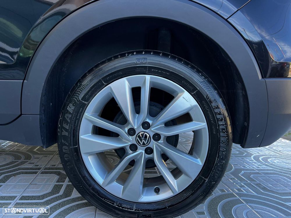 VW T-Cross 1.0 TSI Urban - 52