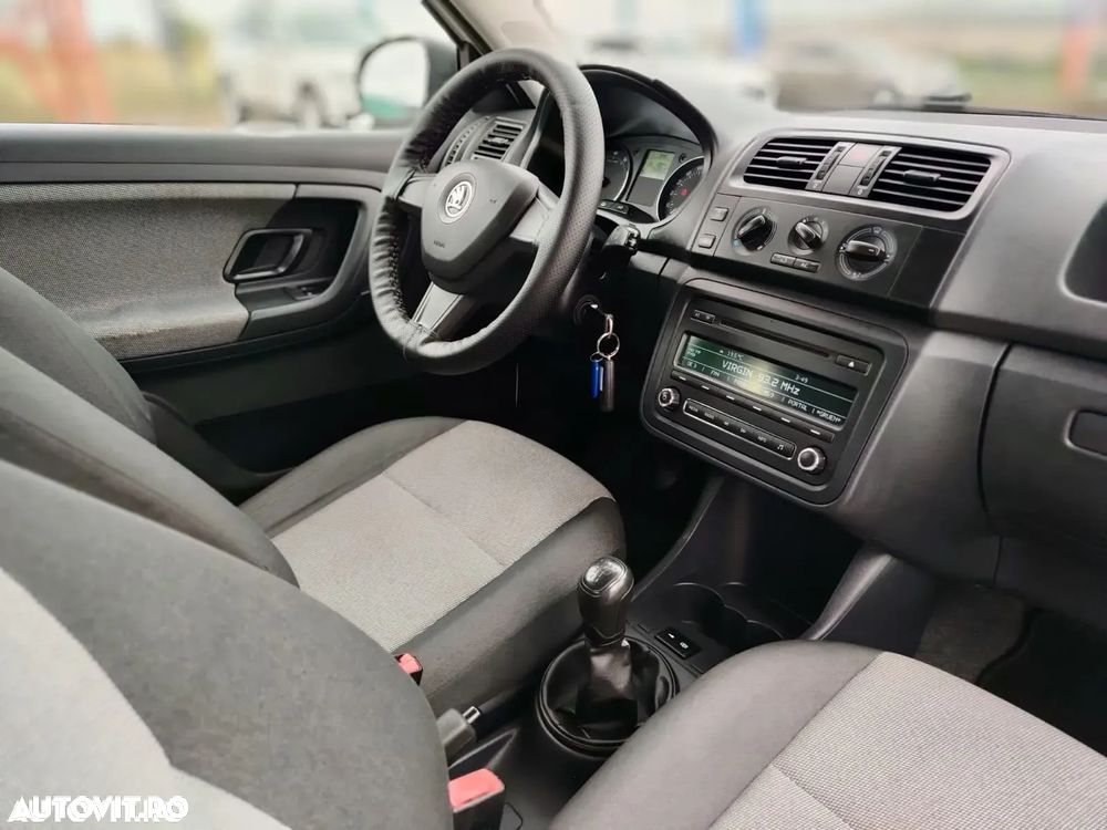 Skoda Fabia 1.2 HTP Ambiente - 12