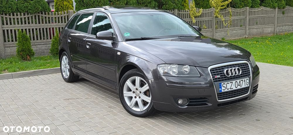 Audi A3 Sportback - 1