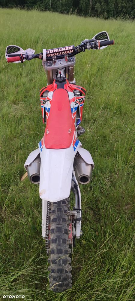 Honda CRF - 3