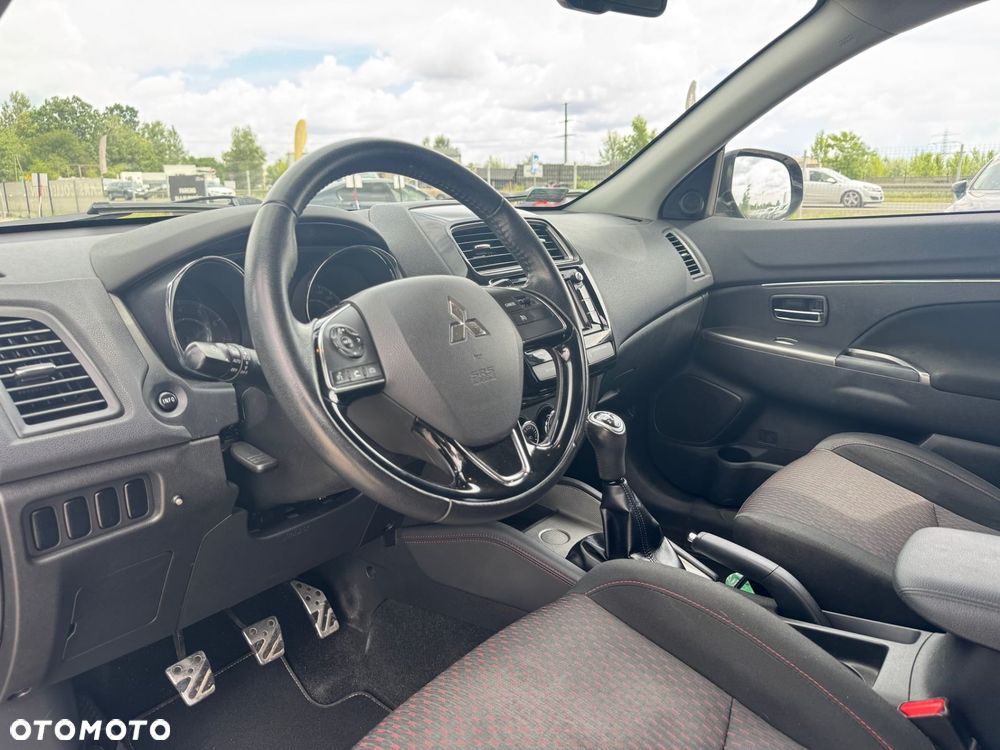 Mitsubishi ASX - 11
