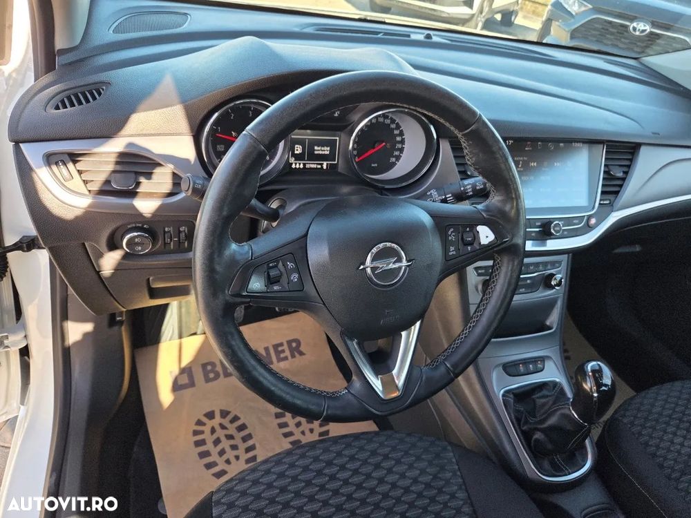 Opel Astra Sport Tourer 1.6 CDTI ECOTEC Dynamic - 18