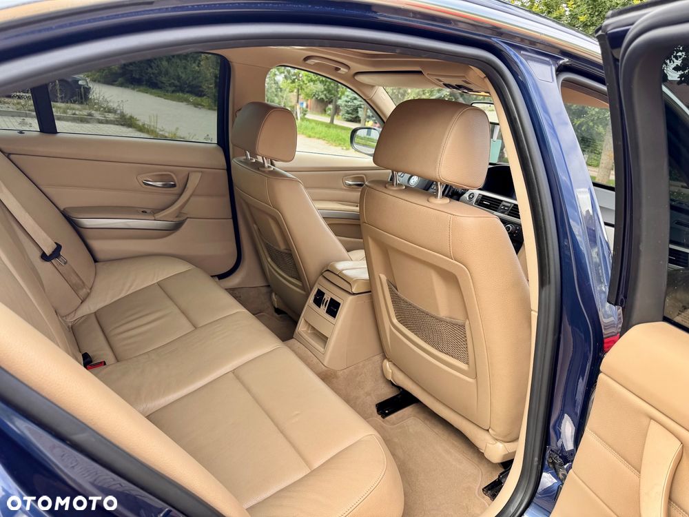 BMW Seria 3 318d DPF - 2