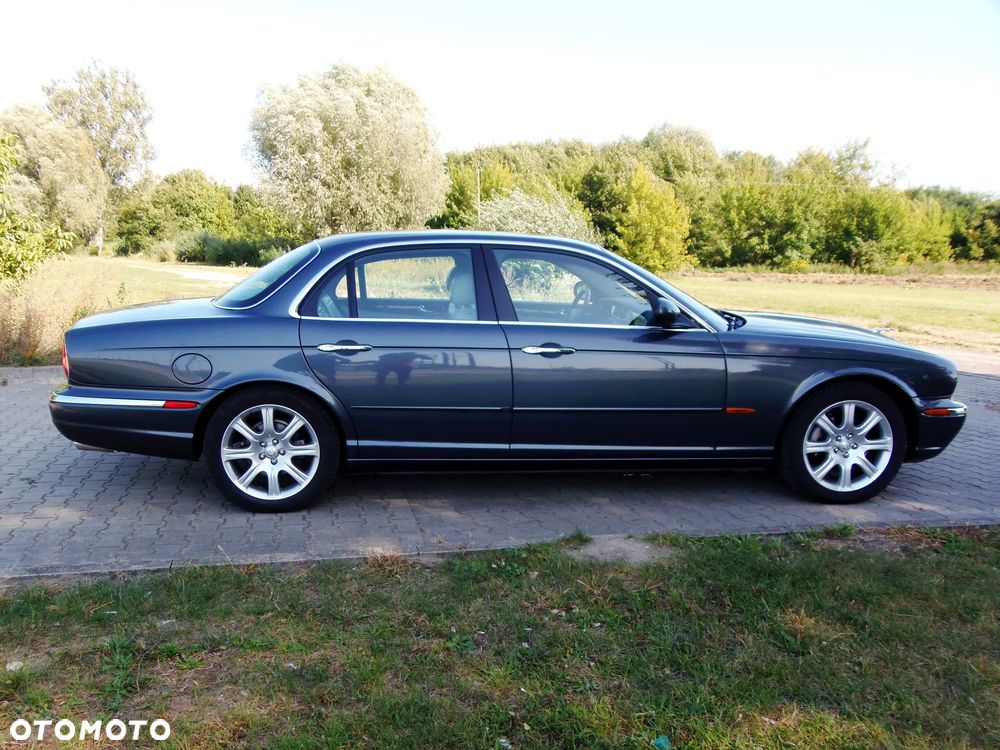 Jaguar XJ XJ8 4.2 Executive - 3