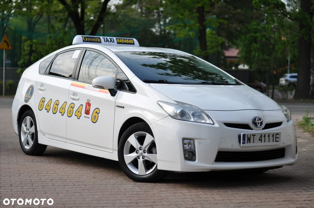 Toyota Prius 1.8 HSD Life - 1