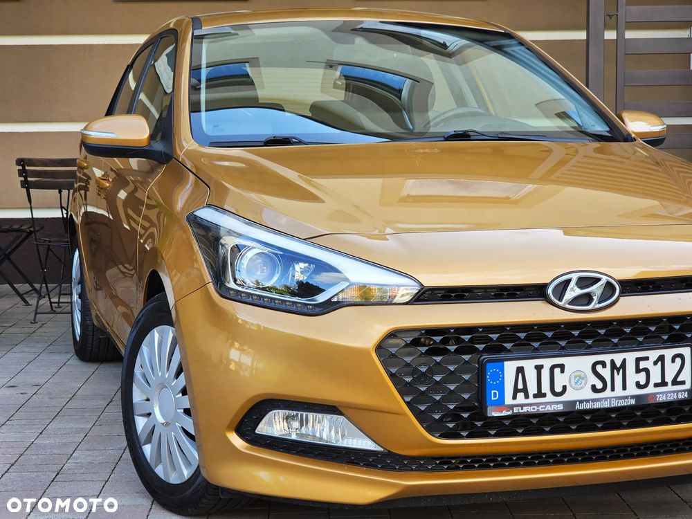 Hyundai i20 blue 1.2 YES Gold - 13