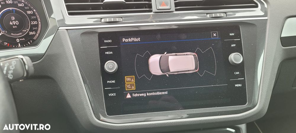 Volkswagen Tiguan - 14