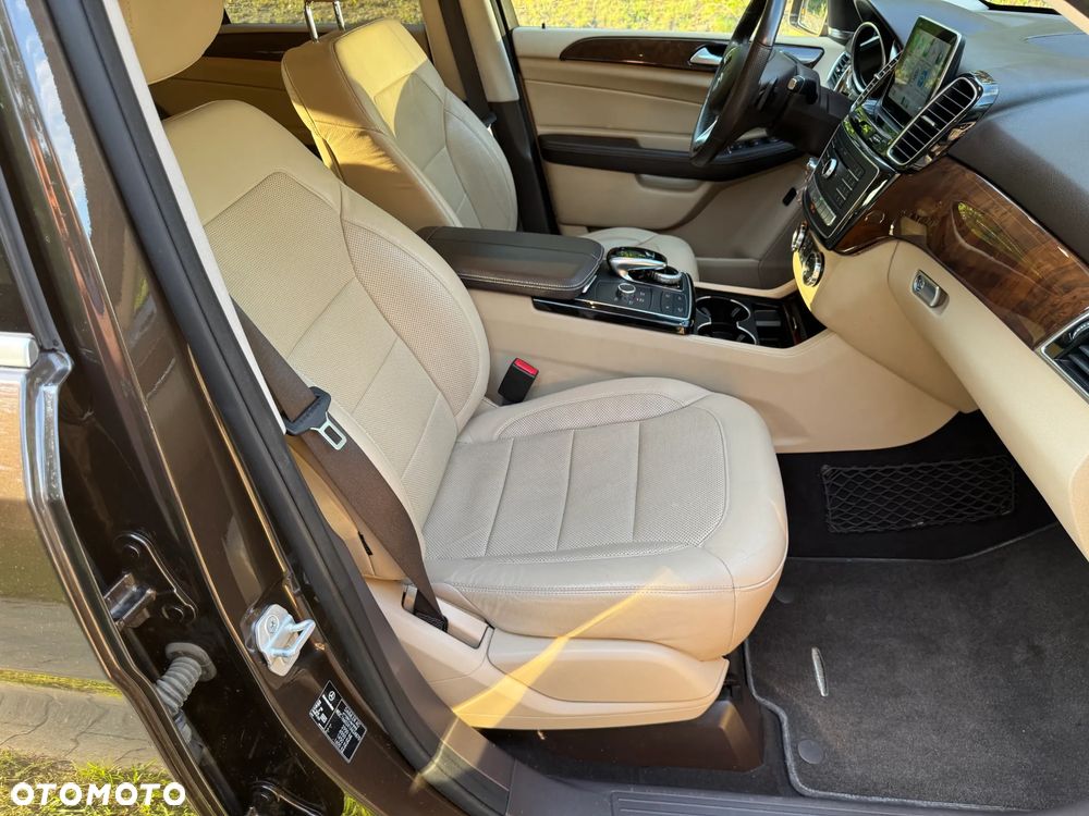 Mercedes-Benz GLE 350 d 4-Matic - 17