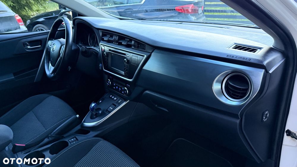 Toyota Auris 1.8 HSD Prestige - 39