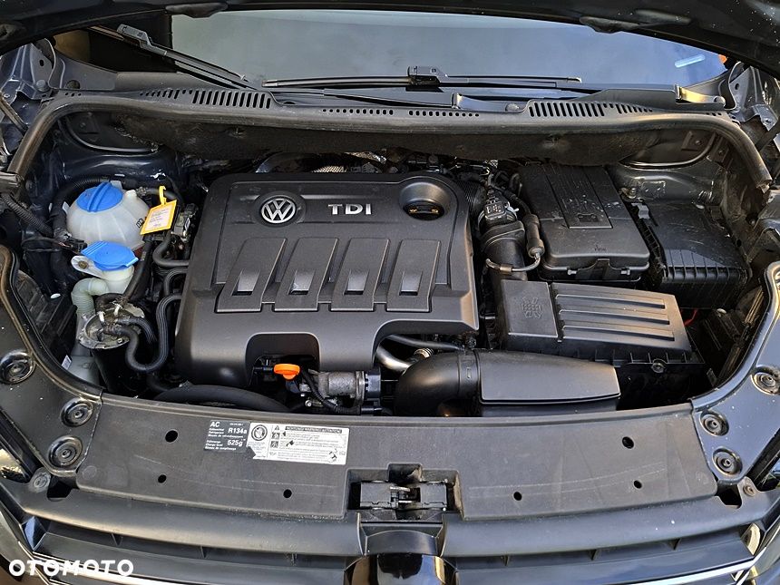 Volkswagen Touran 1.6 TDI DPF BlueMotion Technology Trendline - 39