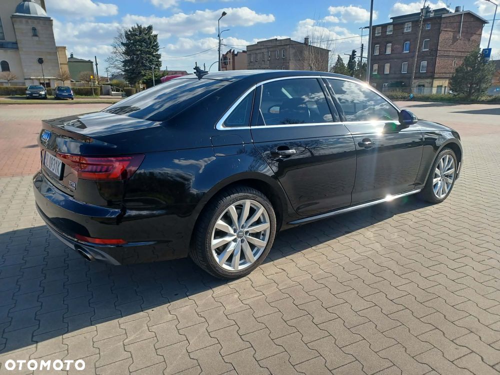 Audi A4 Limousine 2.0 TFSI quattro S tronic design - 11