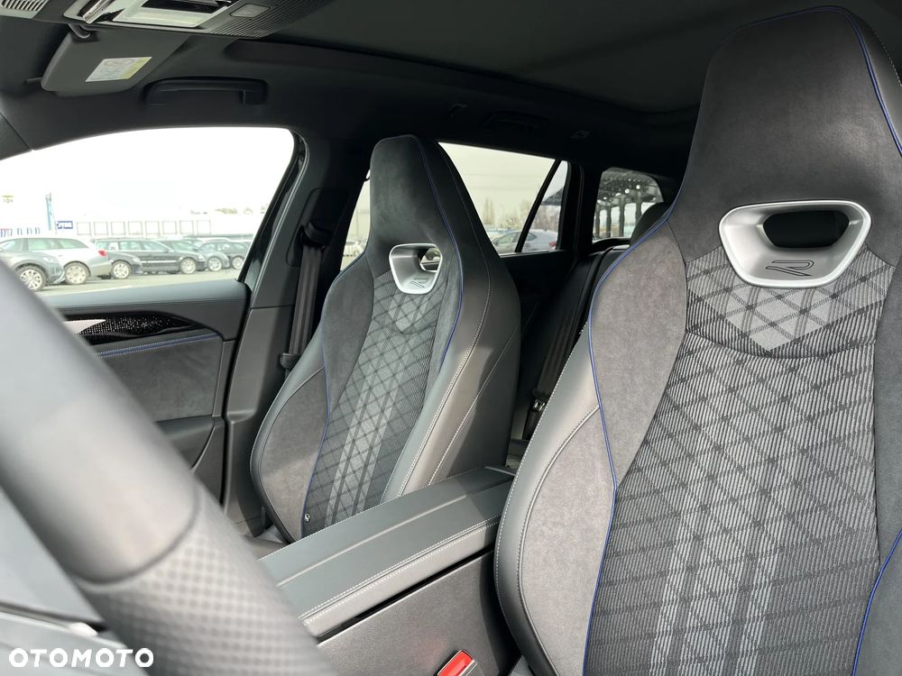 Volkswagen Passat - 20