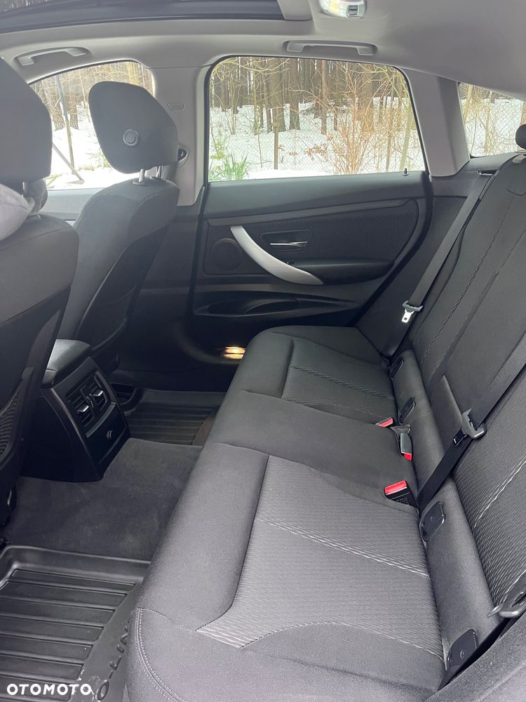 BMW 3GT 320d xDrive - 18