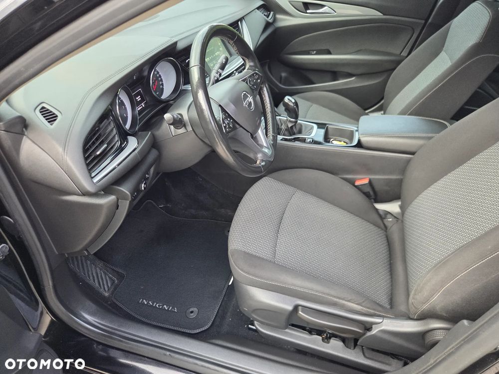 Opel Insignia 1.5 T Innovation S&S Eco - 23