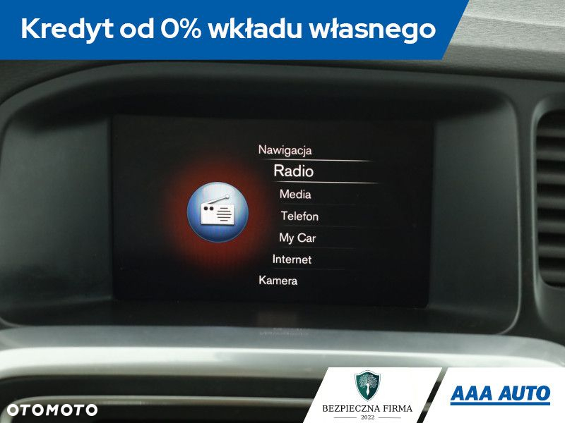 Volvo V60 Cross Country - 13